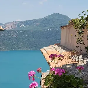 Loft 51 , Castel Gandolfo Italia